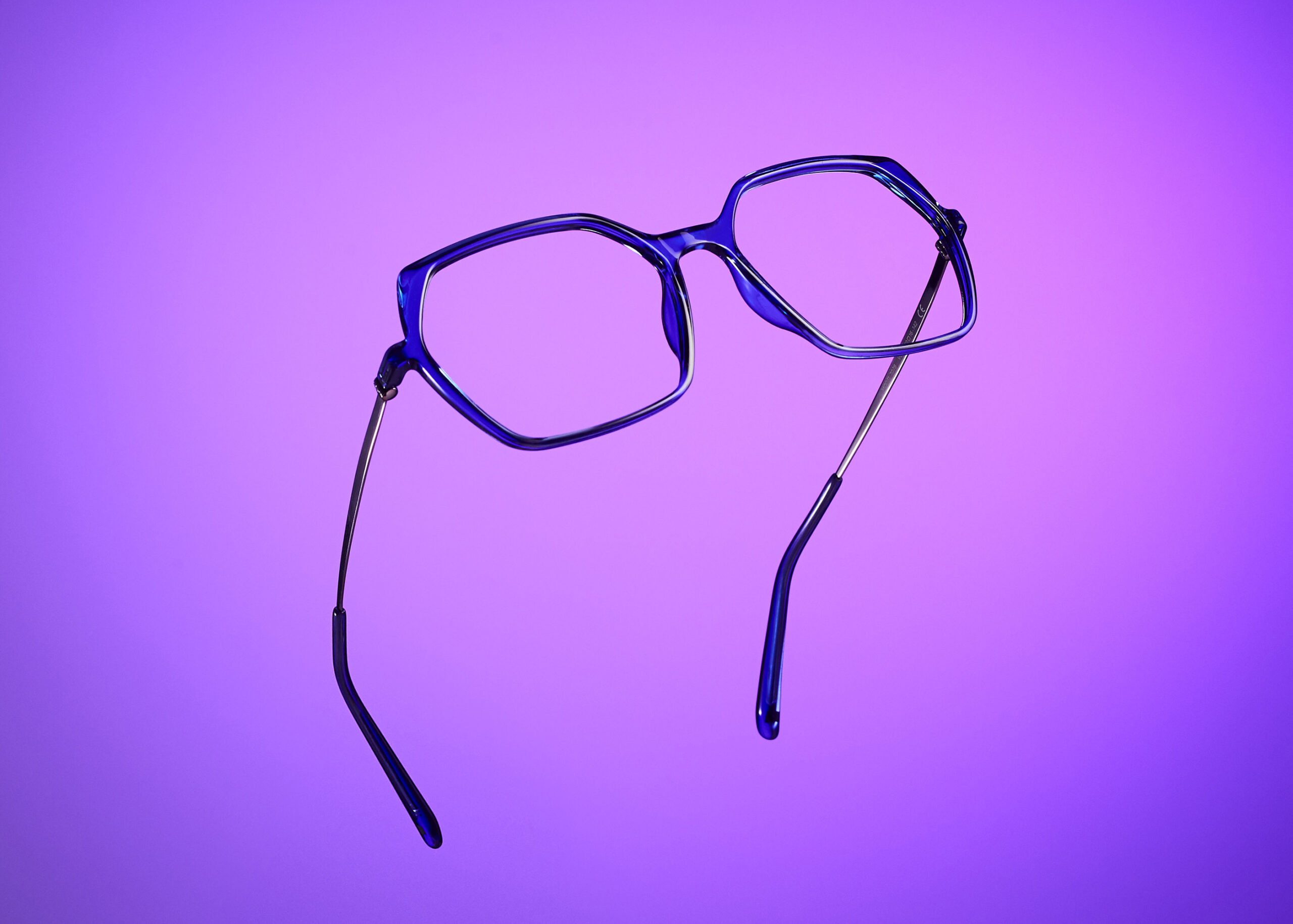 MODO introduces two new frames in their R 1000 Collection