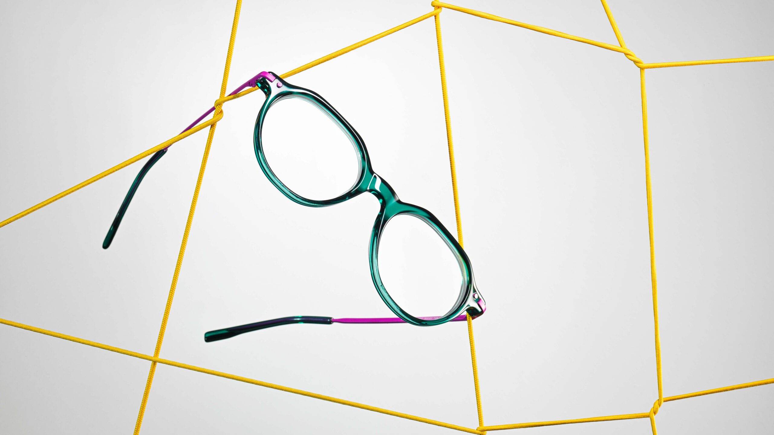 A refined balance of contrasts // ITALIA INDEPENDENT presents the Acetate & Metal Combo family A refined balance of contrasts // ITALIA INDEPENDENT presents the Acetate & Metal Combo family